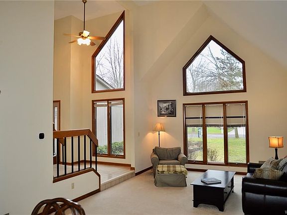 2nd image of 40 Plantation Ct