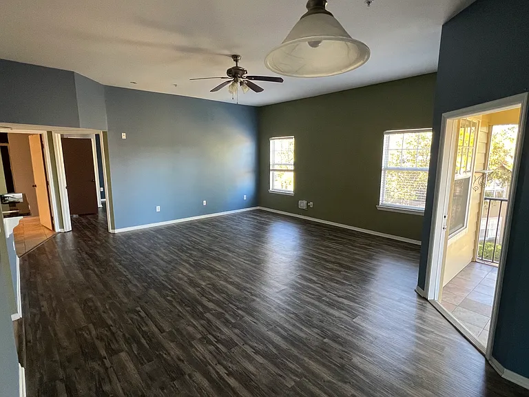413 Summit Ridge Pl #315 — Photo 1
