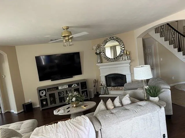 2719 Lake Villa Dr — Photo 7