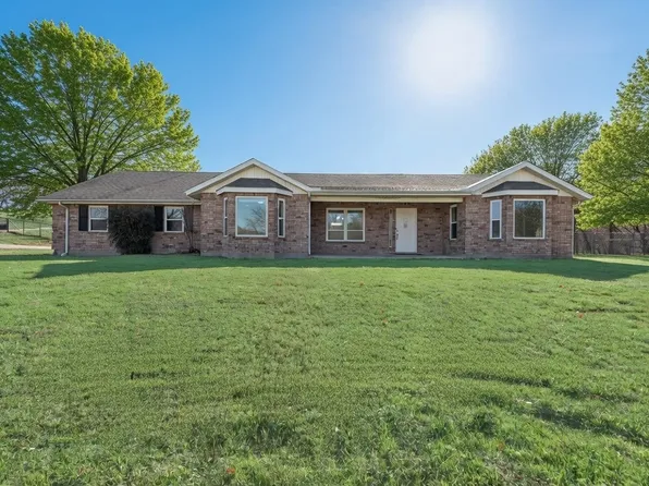 209 N Remuda Ct, Fort Worth, TX 76108