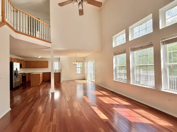 1605 Scio Ridge Rd, Ann Arbor, MI 48103