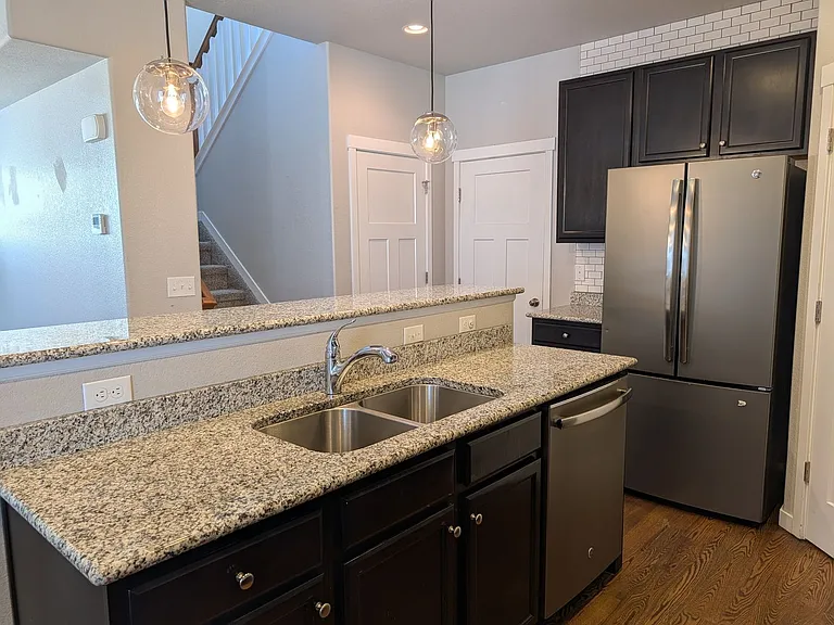 7709 Camille Ct — Photo 11