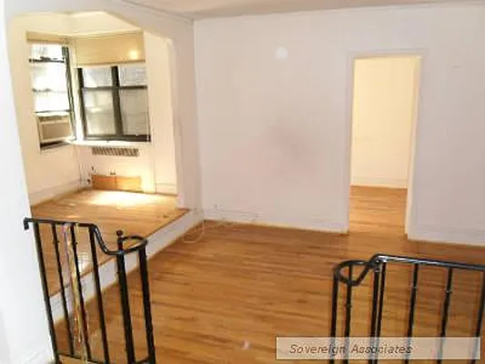 Rented by Sovereign Associates | media 11