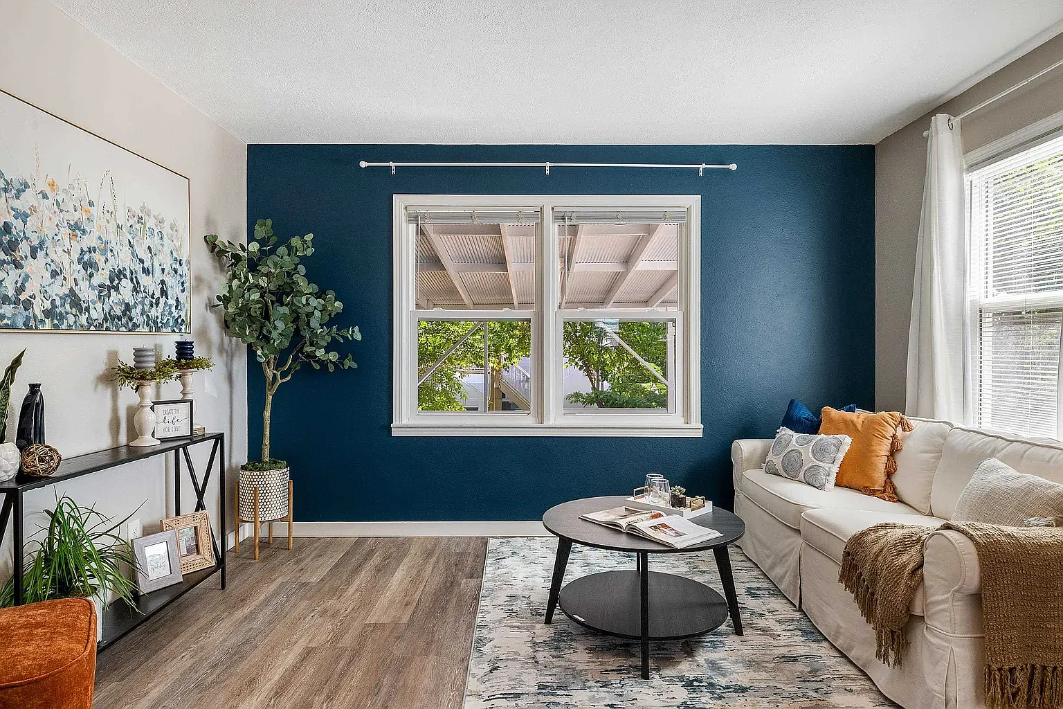 3 bed, 1574 sqft, $2,050 — Photo 3
