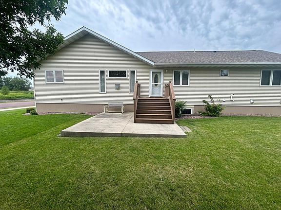 2nd image of 1135 Schaap Dr