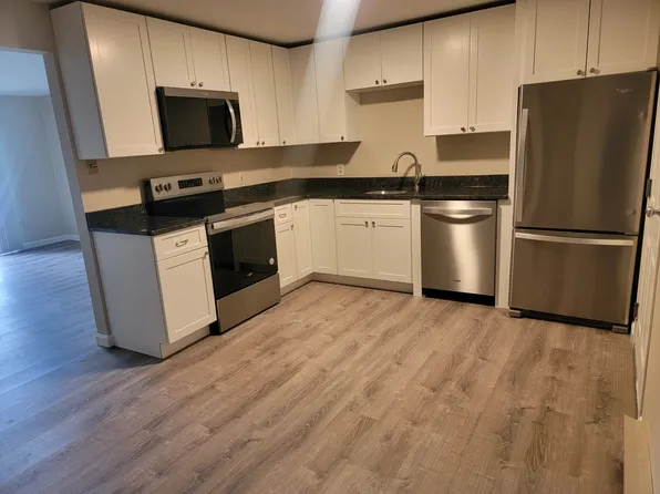 12 E Side Dr, Concord, NH