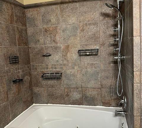 Shower/ Jetted Tub.