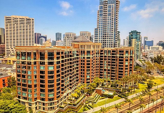 1st image of 500 W Harbor Dr W #111