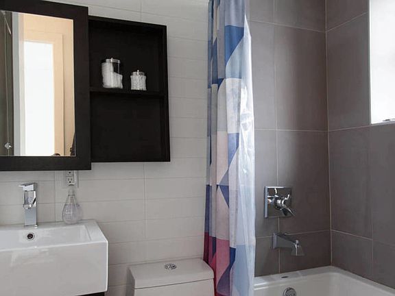 3rd image of 725 Driggs Ave #2D