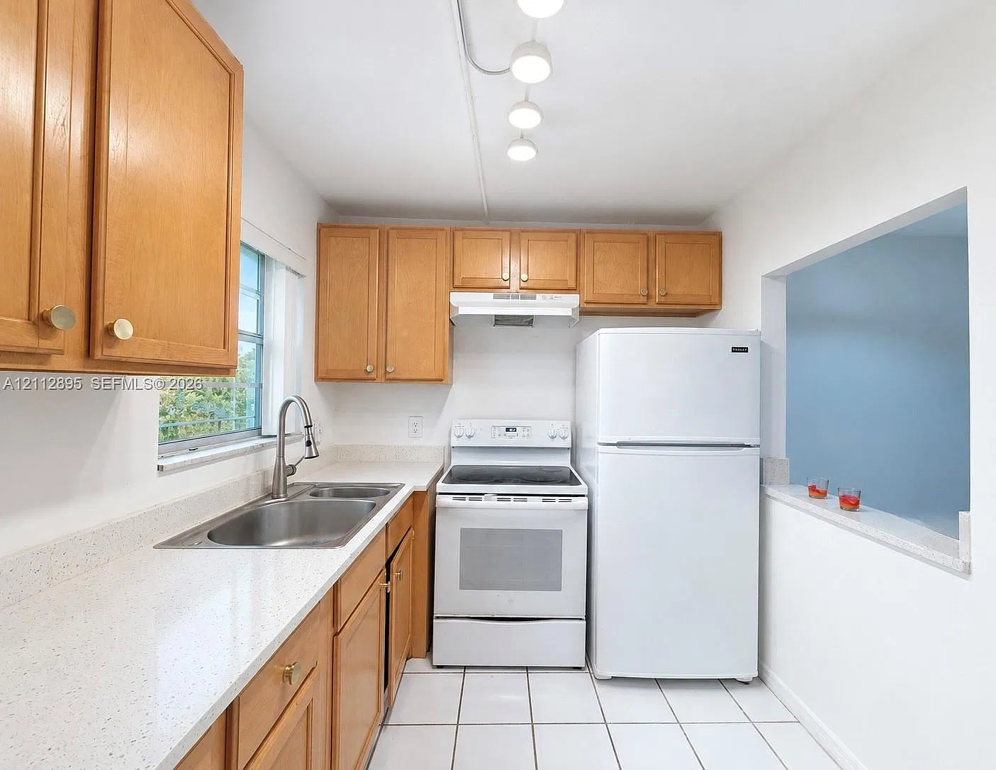 Jamestown Condo — Photo 1