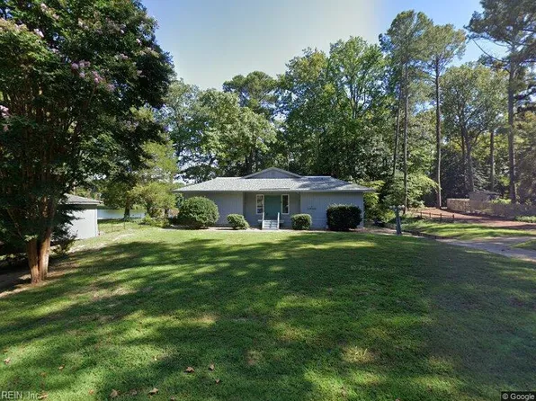 1580 Adams Dr W, Suffolk, VA 23436