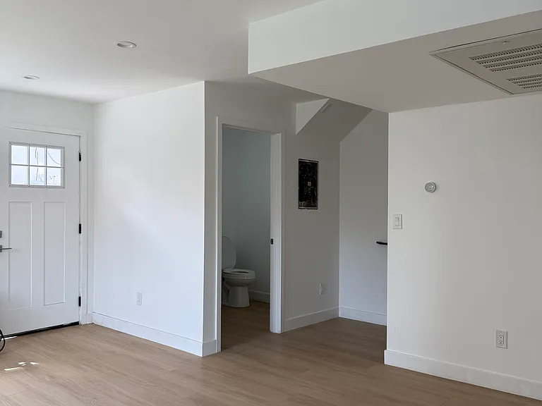 2024 7th Ave #2028-3/4 — Photo 6