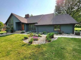 2624 Bessmore Park Rd, Rochester, IN 46975