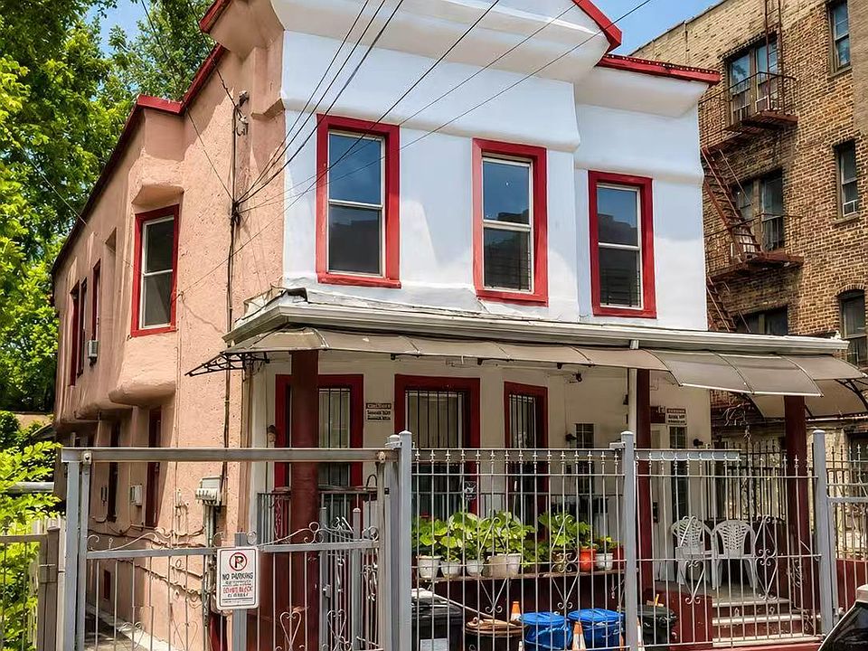 1st image of 3935 Barnes Avenue
