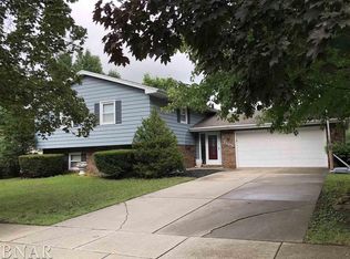 1106 Andover St, Bloomington, IL