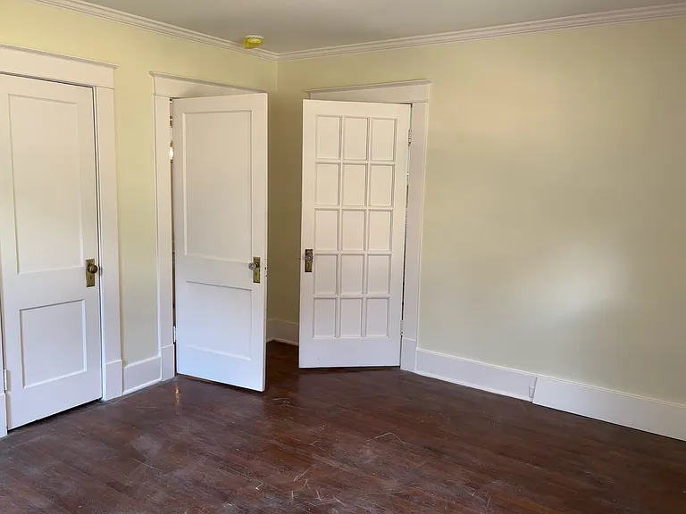 515 Alexander St — Photo 8