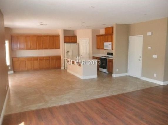 3rd image of 9171 Cantina Creek Ct