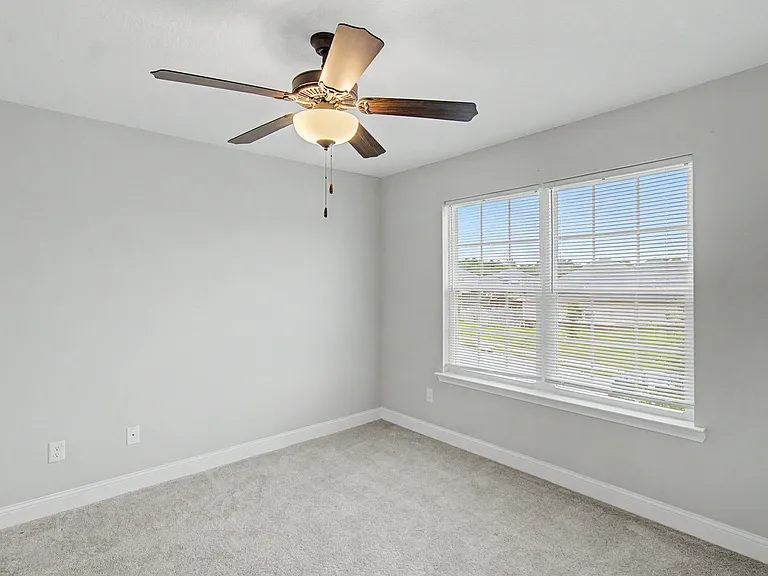 245 Alcott Cir — Photo 33