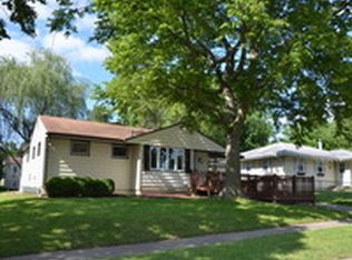 3832 Glen Ellen Dr, Des Moines, IA 50317