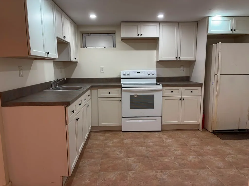 2 bed, $1,600 — Photo 3