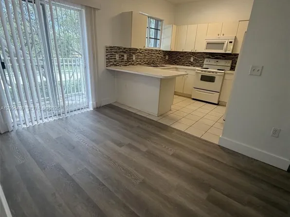 2720 NE 3rd Dr, Homestead, FL