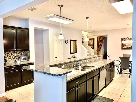 5th image of 10374 Oxford Lakes Dr