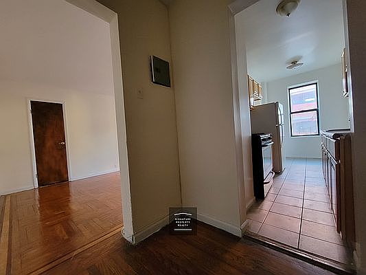 5th image of 44-15 43rd Ave #3L