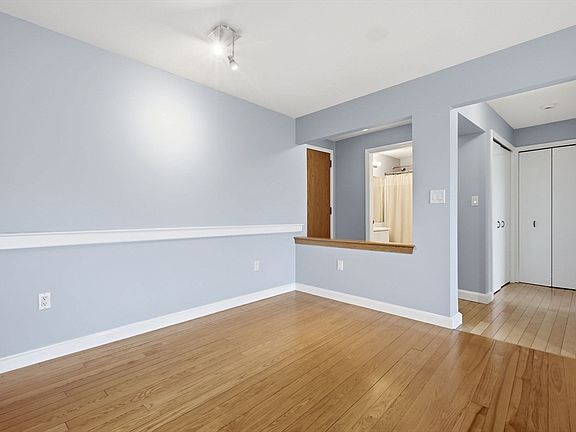 5th image of 273 Cambridge Rd APT 508