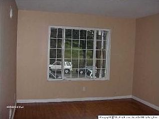 4th image of 12 Vanderbilt Ave