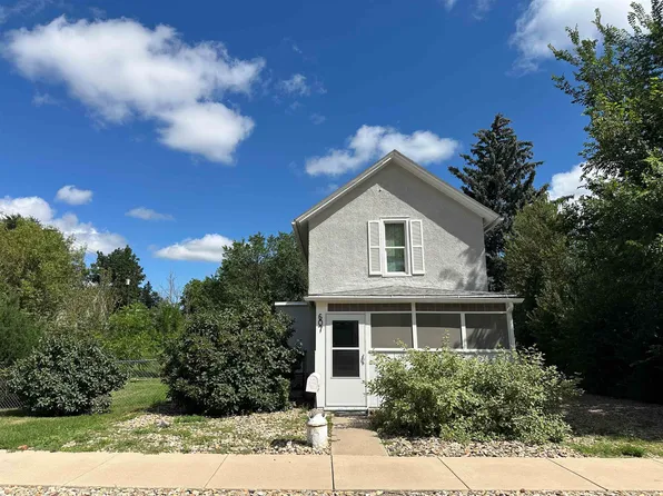 607 Jackson St, Belle Fourche, SD 57717