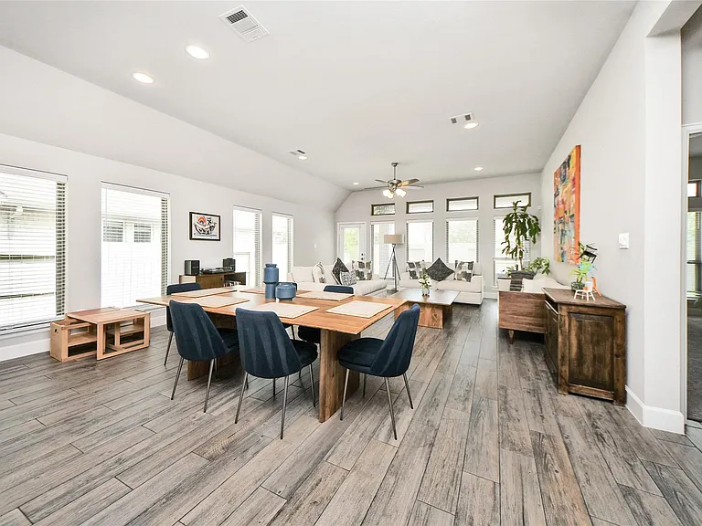 2206 Forest Trace Ln — Photo 16
