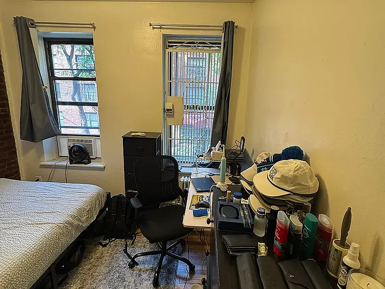 220 E 29th St #2A — Photo 23