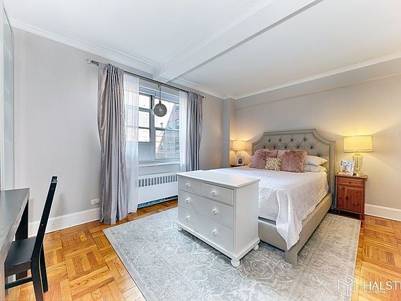 4th image of 550 Grand St APT H3c