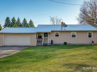 1159 W Ellis Ave, Belding, MI 48809