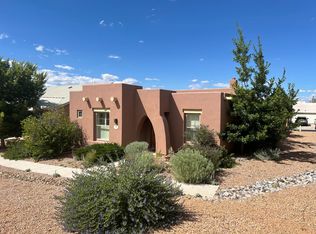14 Relampago Rd, Santa Fe, NM 87508