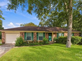 611 Leaning Oaks Dr, Savannah, GA 31410