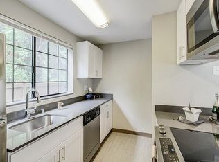 3070 118th Ave SE #M202, Bellevue, WA 98005