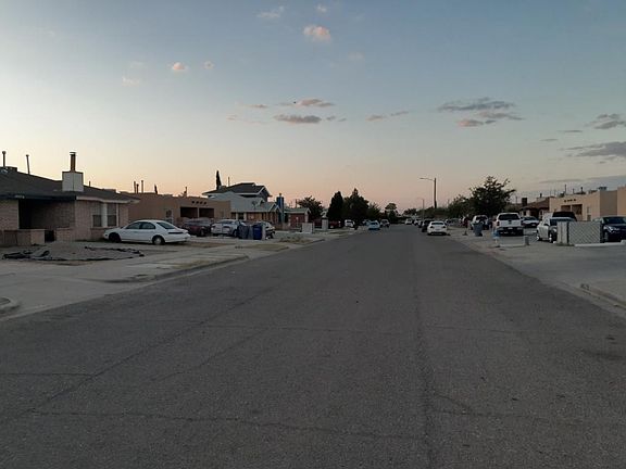5th image of 10007 Caribou Dr #B