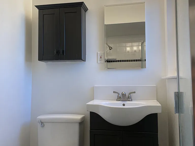 2634 Balfour Ave — Photo 8