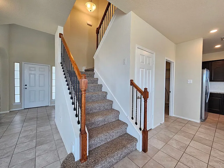 3901 Brunswick Dr — Photo 10