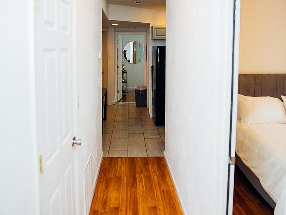 4th image of 4046 W Belle Pl #2A