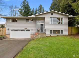 13330 Lake Rd, Lynnwood, WA 98087