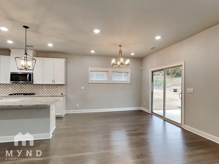354 McDaniel Pl — Photo 7