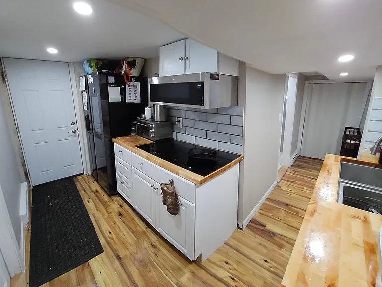 40 Pleasant St — Photo 16