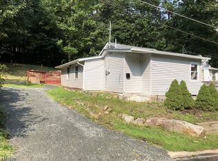 11 Pleasantview Dr, Sparta, NJ 07871