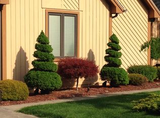 2216 Shadowood Cir, Bellbrook, OH