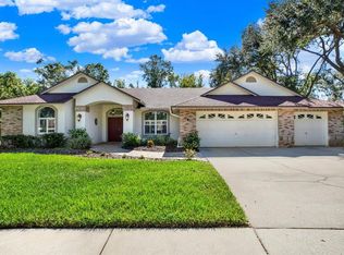 507 Surrey Ln, Lutz, FL 33549