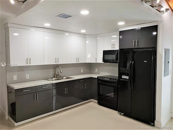5th image of 400 Flagami Blvd Unit 400