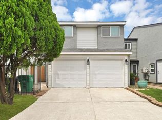 10258 Field Stone Dr, Houston, TX 77041