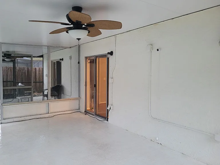 8240 Jennifer Ln — Photo 12